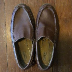 Nunn Bush size 11 casual slip on shoes.